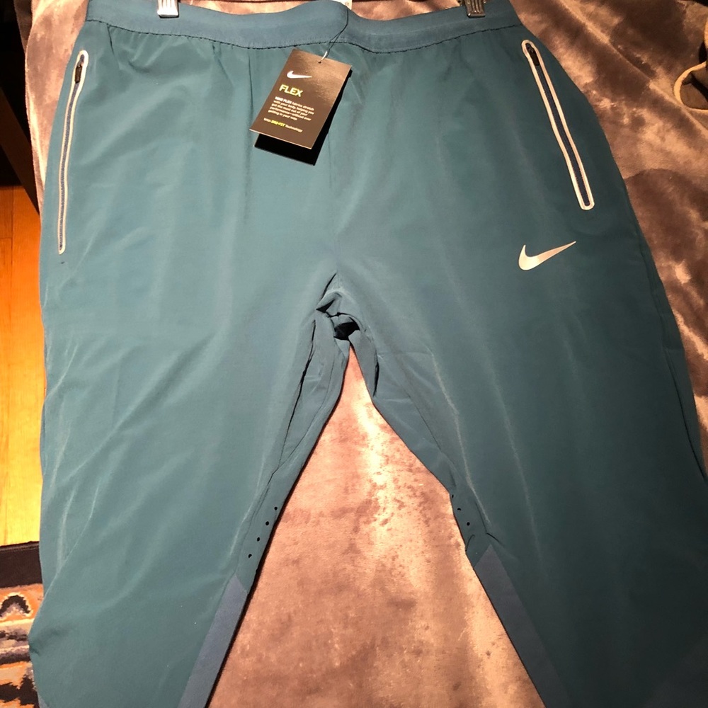 nike dri fit 3/4 running pants